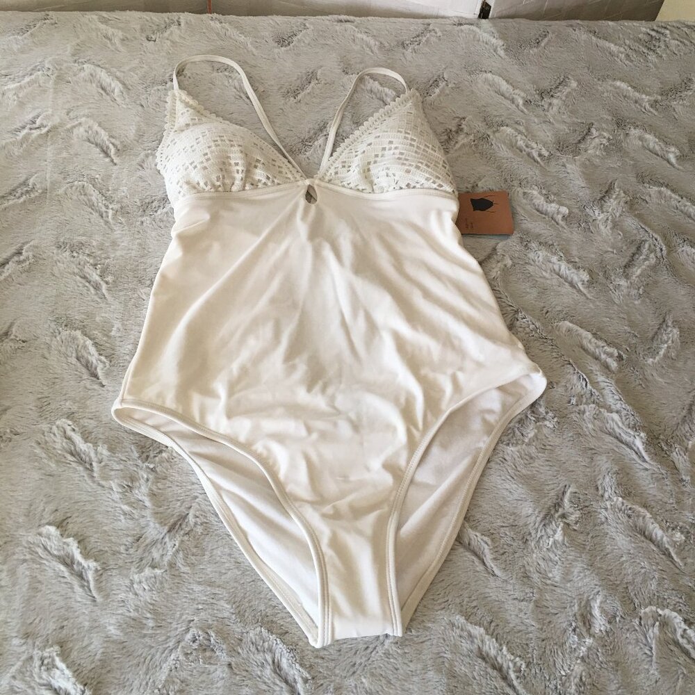NWT Shade & Shore off white one piece high leg cheeky swimsuit Large